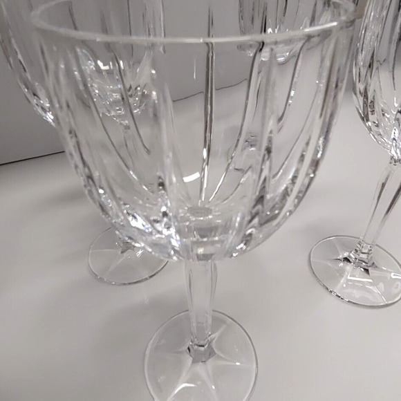 Marquis Waterford Omega Vertical Cut 8.5" Crystal Wine Glass Goblets - Set of 4 - Picture 7 of 9